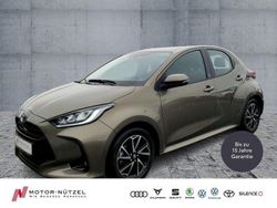 Braun Gebraucht 2023 Toyota Yaris Hybrid Team Kleinwagen | 18.950 € (Guter Preis)