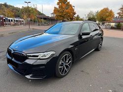 Schwarz Gebraucht 2024 BMW 530e M Sport Kombi | 48.890 € (Teuer)