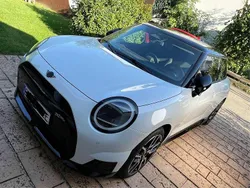 Gebraucht 2024 Mini Cooper SE Kleinwagen | 34.500 € (Teuer)
