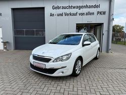 Blanc nacre Gebraucht 2014 Peugeot 308 Active Limousine | 6.900 € (Etwas zu teuer)