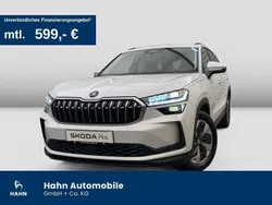 Moonweiss metallic Gebraucht 2024 Skoda Kodiaq Selection SUV | 46.930 € (Fairer Preis)