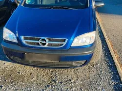Blau Gebraucht 2004 Opel Zafira Van / Kleinbus | 450 €