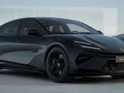 Stellar black Neu 2025 Lotus Emeya Kleinwagen | 123.890 € (Etwas zu teuer)