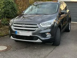 Grau Gebraucht 2018 Ford Kuga Cool & Connect SUV | 11.900 € (Guter Preis)