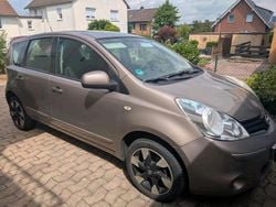 Grau Gebraucht 2011 Nissan Note Van / Kleinbus | 2.390 € (Fairer Preis)