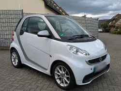 Weiß Gebraucht 2013 Smart ForTwo Coupé Coupé | 6.500 €