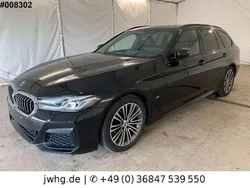 Saphirschwarz Gebraucht 2022 BMW 530 M Sport Kombi | 36.890 € (Fairer Preis)