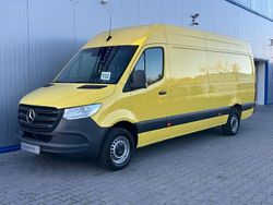 Gelb Gebraucht 2021 Mercedes Sprinter Van | 30.999 € (Guter Preis)