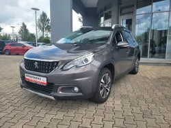 Grau Gebraucht 2016 Peugeot 2008 Allure SUV | 11.970 € (Fairer Preis)