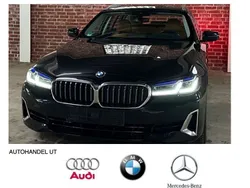 Black sapphire metallic Gebraucht 2021 BMW 520 Luxury Line Kombi | 33.400 € (Fairer Preis)