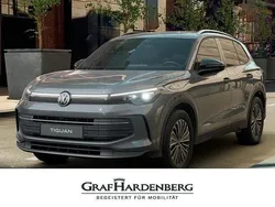 Grau Neu 2025 VW Tiguan Life SUV | 48.990 € (Fairer Preis)