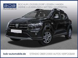 Grau Gebraucht 2021 Dacia Sandero Stepway Limousine | 14.470 € (Fairer Preis)