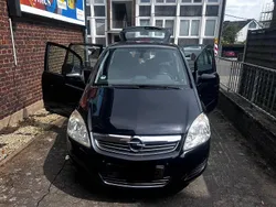 Schwarz Gebraucht 2009 Opel Zafira Van / Kleinbus | 4.900 € (Etwas zu teuer)