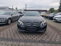 Obsidianschwarz metalliclack Gebraucht 2015 Mercedes E300 Kombi | 13.498 € (Guter Preis)