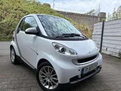 Weiß Gebraucht 2009 Smart ForTwo Coupé Passion Coupé | 4.250 € (Fairer Preis)