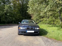 Blau Gebraucht 2001 BMW 535 Limousine | 16.500 €