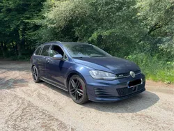 Blau Gebraucht 2016 VW Golf VII GTD Kombi | 10.000 € (Guter Preis)