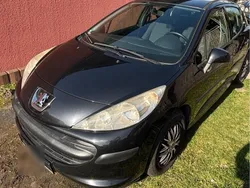 Schwarz Gebraucht 2007 Peugeot 207 Kleinwagen | 1.500 € (Etwas zu teuer)