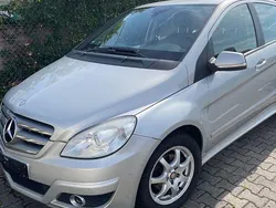 Silber Gebraucht 2009 Mercedes B200 Van / Kleinbus | 7.999 € (Etwas zu teuer)