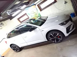 Weiß Gebraucht 2024 Skoda Scala Monte Carlo Kleinwagen | 22.990 € (Etwas zu teuer)