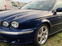 Blau Gebraucht 2004 Jaguar X-type Limousine | 1.350 €