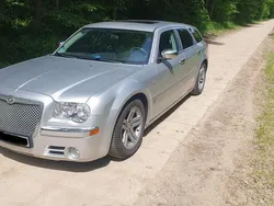 Silber Gebraucht 2010 Chrysler 300C Kombi | 8.400 €