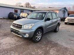 Blau Gebraucht 2003 Toyota RAV4 Sol SUV | 2.999 € (Guter Preis)
