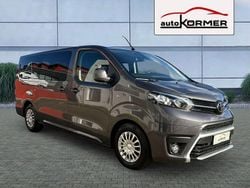 Basaltgrau metallic Gebraucht 2022 Toyota Proace Verso Kombi | 32.880 € (Guter Preis)
