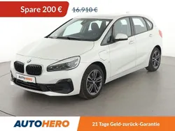 Weiß Gebraucht 2019 BMW 225 Active Tourer Sport Line Van / Kleinbus | 16.330 € (Fairer Preis)