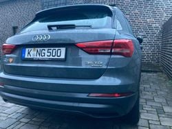 Grau Gebraucht 2019 Audi Q3 Design SUV | 22.500 € (Teuer)