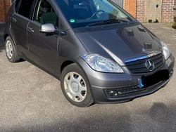 Grau Gebraucht 2011 Mercedes A160 Limousine | 3.100 € (Guter Preis)