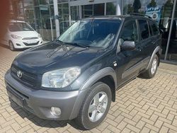 Grau Gebraucht 2005 Toyota RAV4 Sol SUV | 4.999 € (Fairer Preis)
