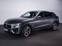 Nero ribel Gebraucht 2023 Maserati Levante GT SUV | 71.999 € (Guter Preis)