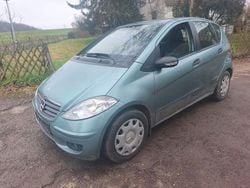 Grün Gebraucht 2005 Mercedes A170 Classic Van / Kleinbus | 890 € (Guter Preis)