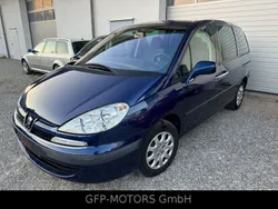 Blau Gebraucht 2004 Peugeot 807 Tendance Van / Kleinbus | 4.600 €