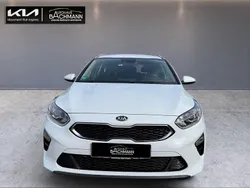 Weiß Gebraucht 2019 Kia Ceed Sportswagon Vision Kombi | 15.980 € (Fairer Preis)
