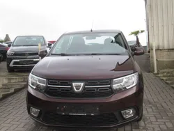 Braun Gebraucht 2017 Dacia Sandero Lauréate Kleinwagen | 6.890 € (Guter Preis)