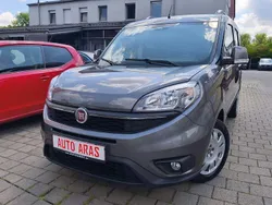Grau Gebraucht 2015 Fiat Doblò Lounge Van / Kleinbus | 8.999 € (Teuer)