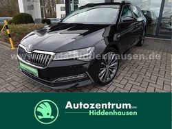 Blackmagic perleffekt met. Gebraucht 2024 Skoda Superb LAURIN & KLEMENT Kombi | 46.890 €