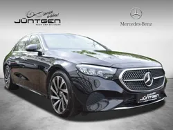 Schwarz Gebraucht 2023 Mercedes E220 Advanced Limousine | 46.888 € (Fairer Preis)