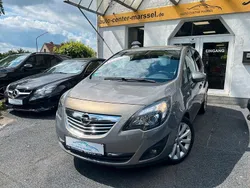 Grau Gebraucht 2012 Opel Meriva Innovation Van / Kleinbus | 7.390 € (Fairer Preis)
