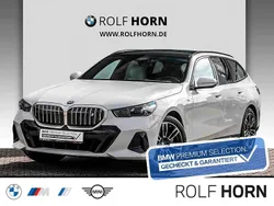 Alpinweiß uni Gebraucht 2024 BMW i5 M Sport Limousine | 58.980 €