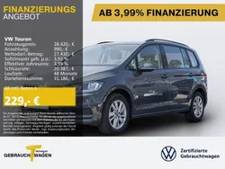 Grau Gebraucht 2024 VW Touran Comfortline Van / Kleinbus | 28.420 € (Superpreis)