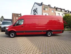 Rot Gebraucht 2021 Mercedes Sprinter Van | 27.358 € (Fairer Preis)
