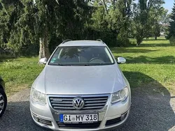Grau Gebraucht 2008 VW Passat Kombi | 800 € (Superpreis)