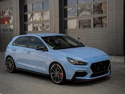 Blau Gebraucht 2019 Hyundai i30 N Performance Limousine | 20.210 € (Guter Preis)