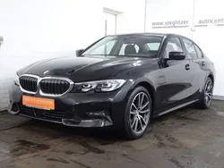Black sapphire metallic Gebraucht 2021 BMW 318 Sport Line Limousine | 26.900 € (Fairer Preis)