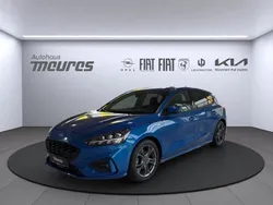 Blau Gebraucht 2020 Ford Focus ST-Line Limousine | 16.988 € (Fairer Preis)
