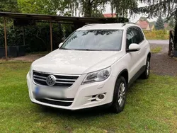 Weiß Gebraucht 2010 VW Tiguan Team SUV | 8.999 € (Fairer Preis)
