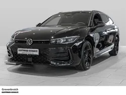 Schwarz Gebraucht 2024 VW Passat Style Kombi | 45.880 € (Teuer)